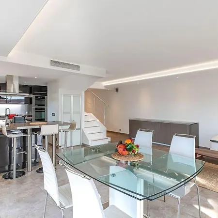 Superbe Avec Piscine Et Toit Terrasse *